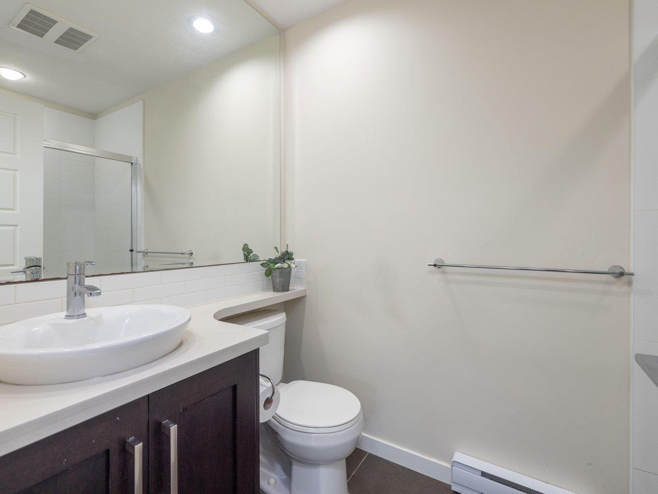 Photo 9 of 42 20966 77 A Avenue, Langley BC