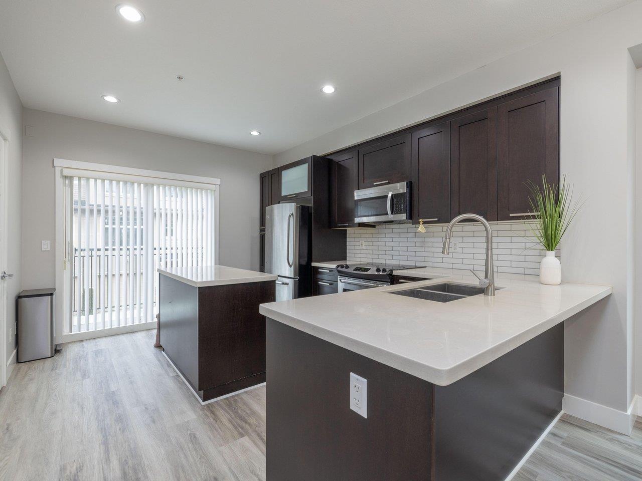 Photo 13 of 42 20966 77 A Avenue, Langley BC