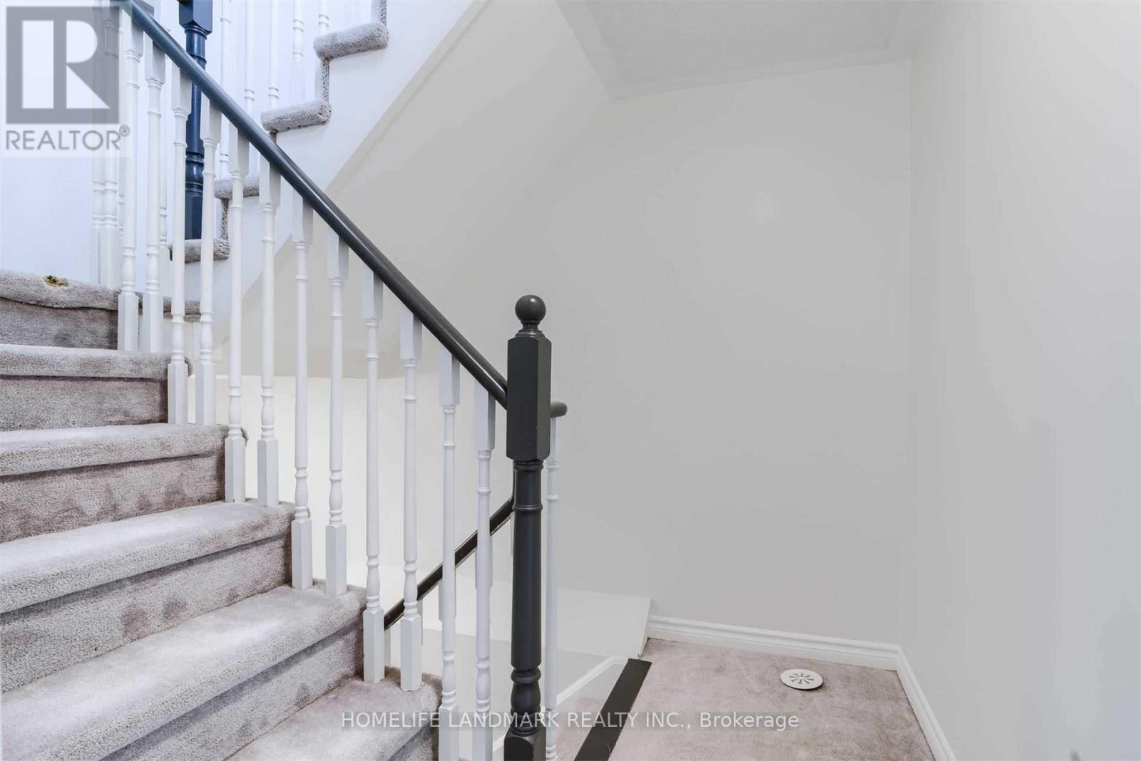 Photo 17 of 8 04 2420 Baronwood Drive, Oakville ON