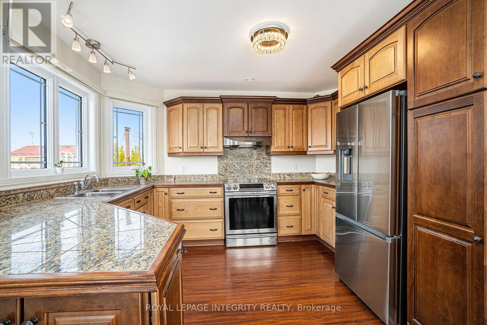 Photo 11 of 55 Rowan Drive, South Dundas ON