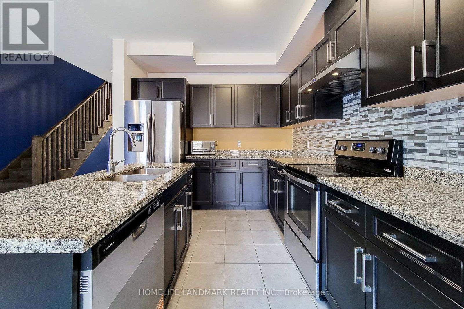 Photo 14 of 75 Sonoma Valley Crescent, Hamilton ON