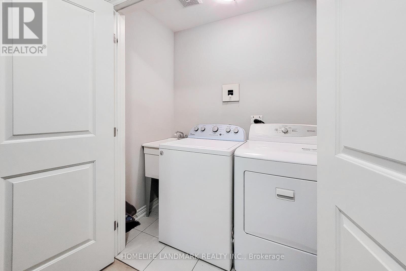 Photo 24 of 75 Sonoma Valley Crescent, Hamilton ON