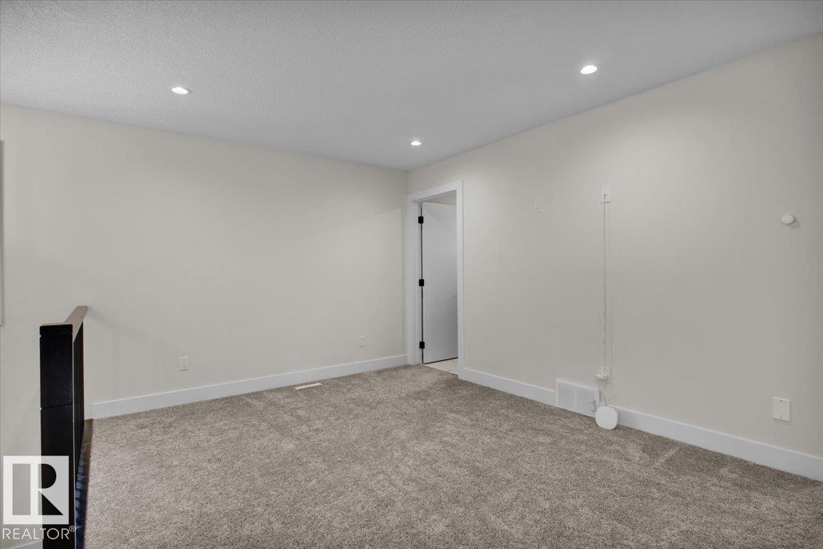 Photo 34 of 9327 181 Av Nw, Edmonton AB