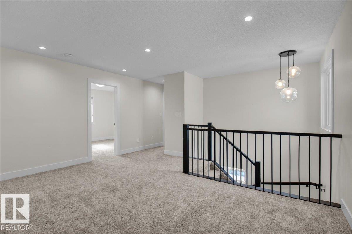 Photo 35 of 9327 181 Av Nw, Edmonton AB