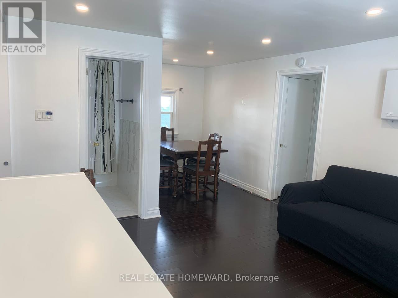 Photo 8 of 2nd Level 9 Valerie Road, Toronto ON