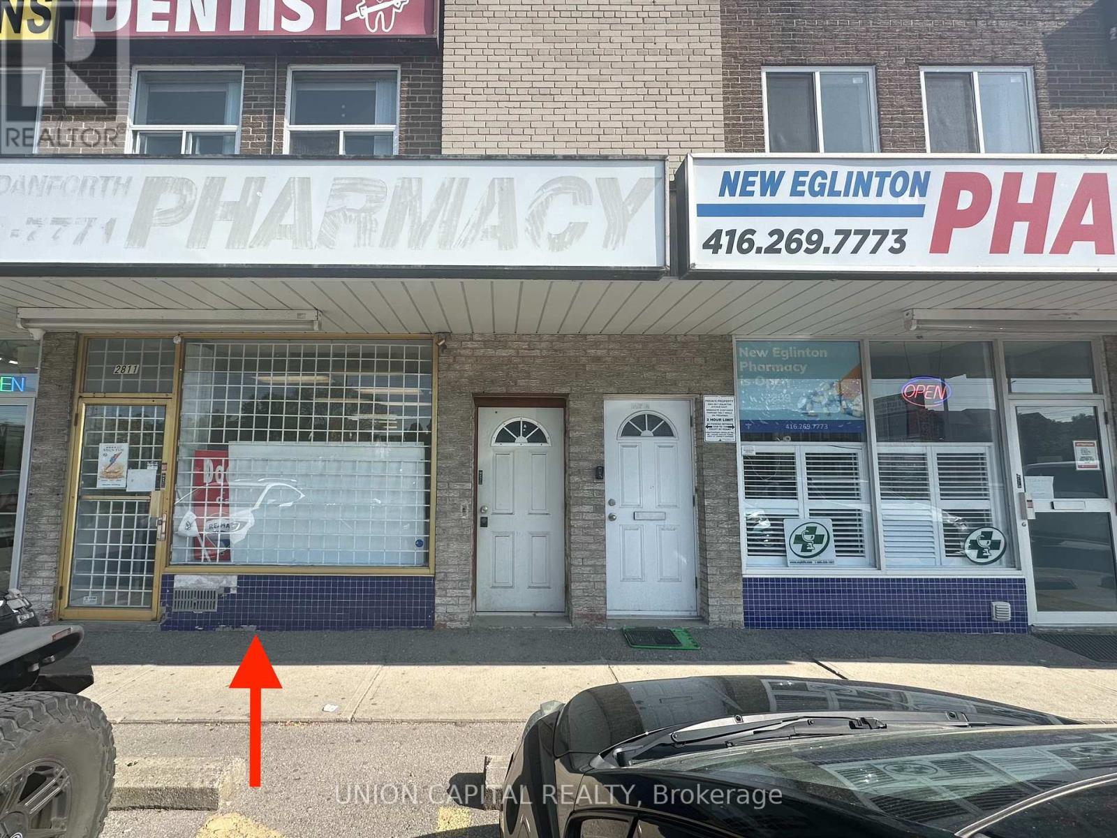 Photo 2 of 2811 Eglinton Avenue E, Toronto ON