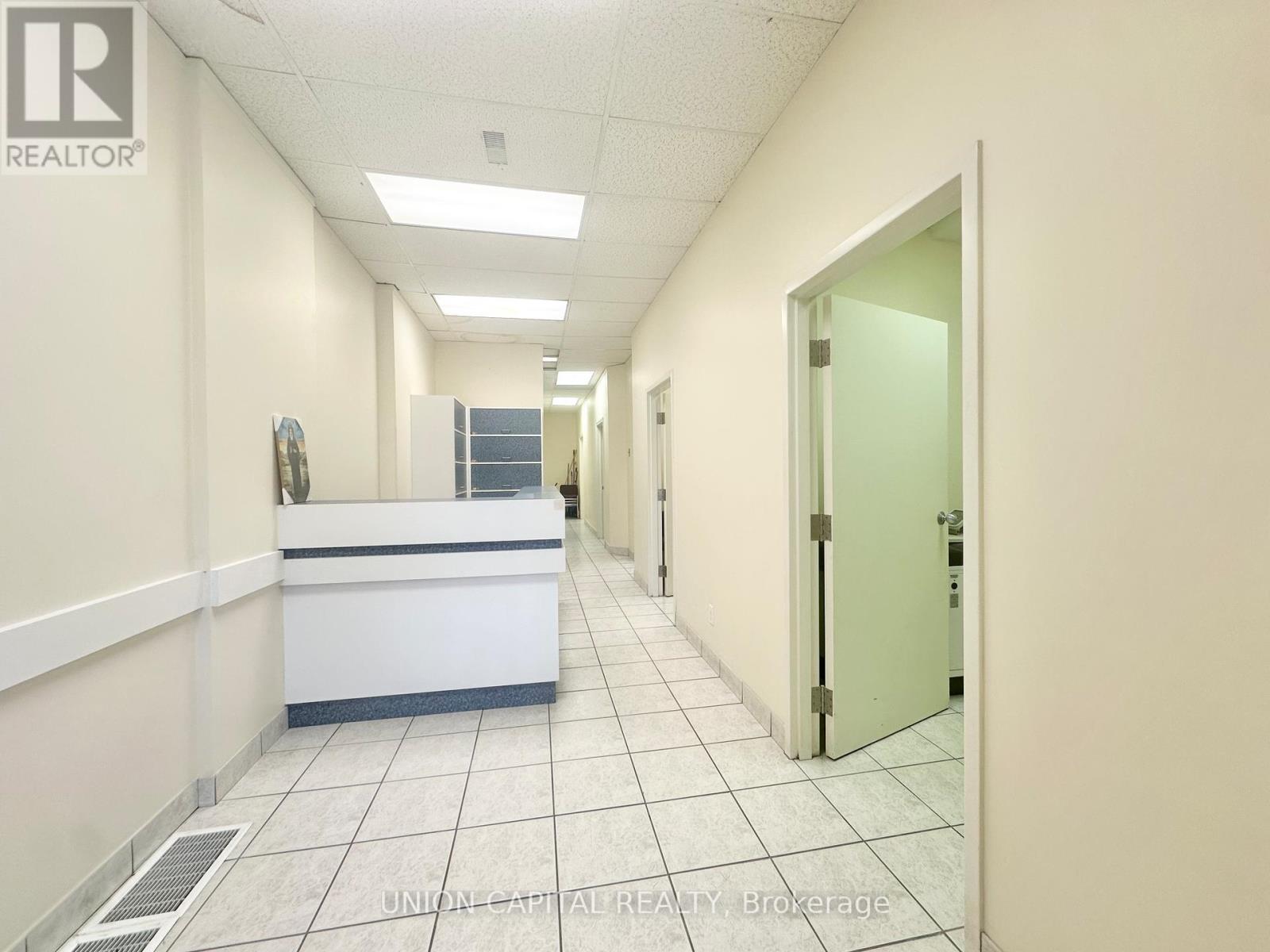 Photo 7 of 2811 Eglinton Avenue E, Toronto ON