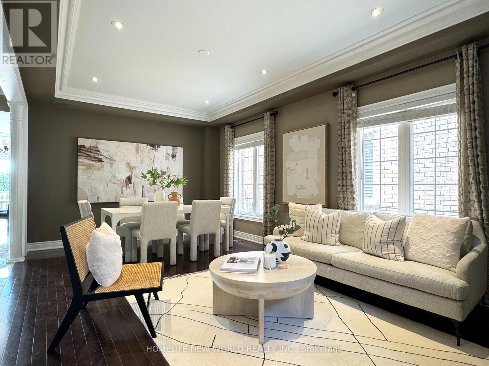 Photo 32 of 117 Lady Karen Crescent, Vaughan ON