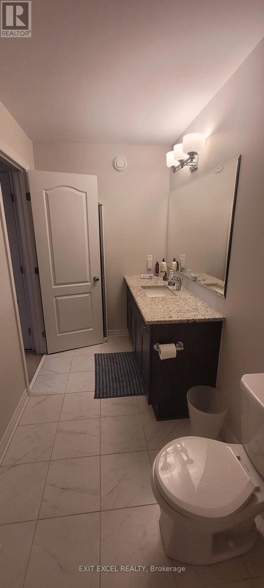 Photo 20 of 568 Labrador Crescent, Ottawa ON
