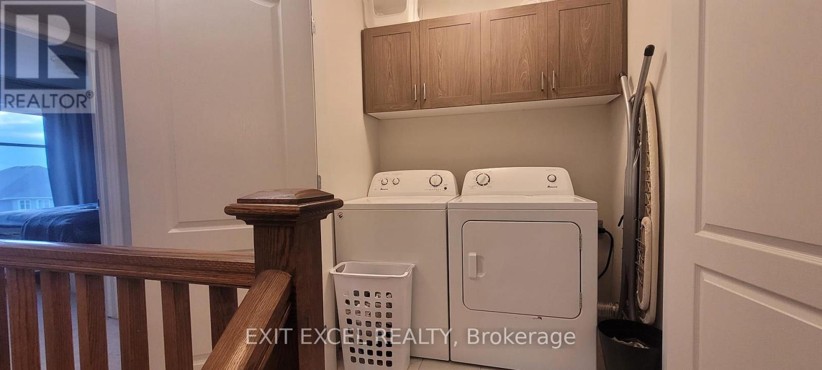 Photo 22 of 568 Labrador Crescent, Ottawa ON