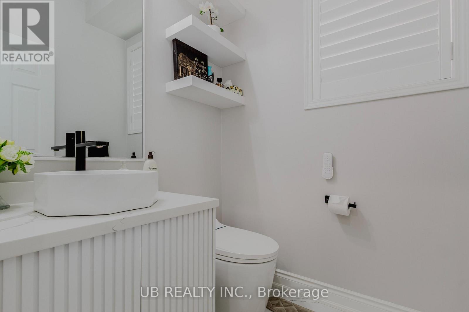 Photo 27 of 8 Menzies Street, Hamilton ON