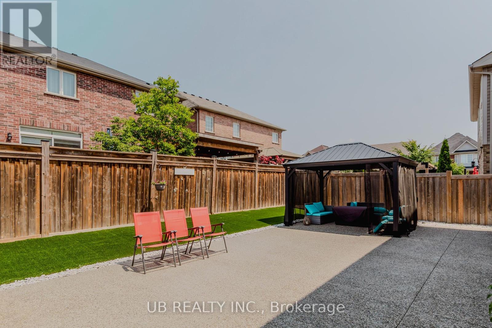Photo 23 of 8 Menzies Street, Hamilton ON