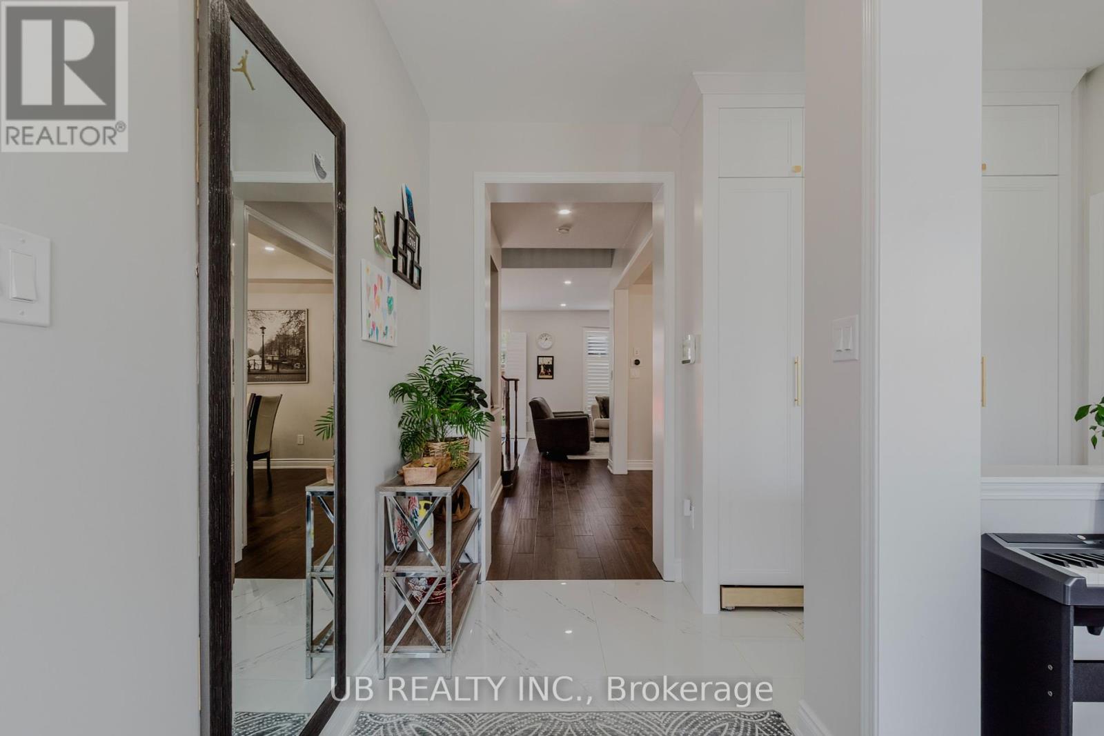 Photo 25 of 8 Menzies Street, Hamilton ON