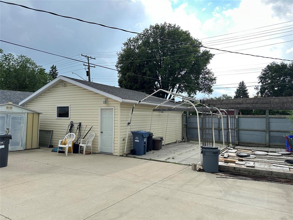 Photo 10 of 375 Redonda Street, Winnipeg MB