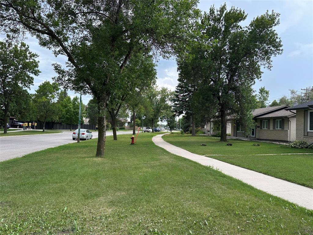 Photo 5 of 375 Redonda Street, Winnipeg MB