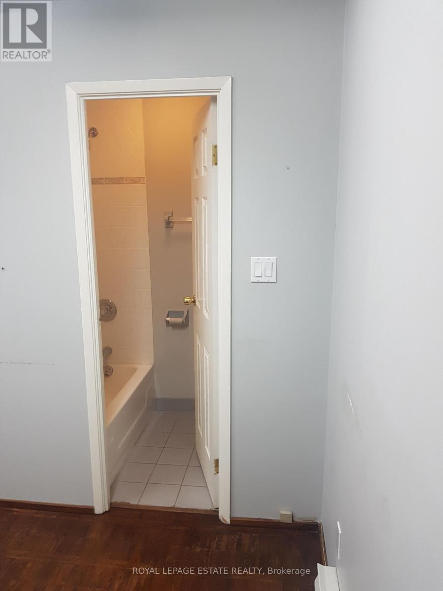 Photo 2 of Main Floor 238 Gerrard Street E, Toronto ON