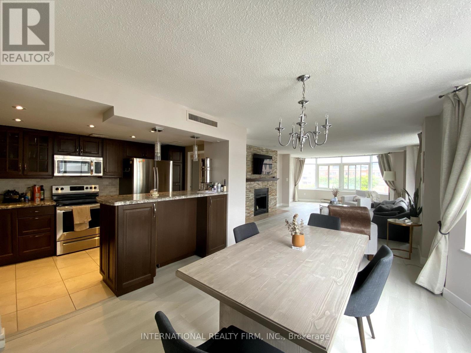 Photo 12 of 605 135 George Street S, Toronto ON
