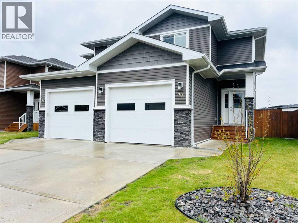 90 Ranchers Close, Lacombe