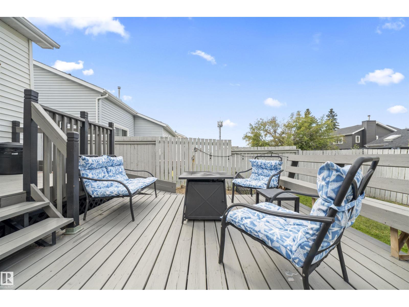 Photo 21 of 3308 42 A Av Nw, Edmonton AB