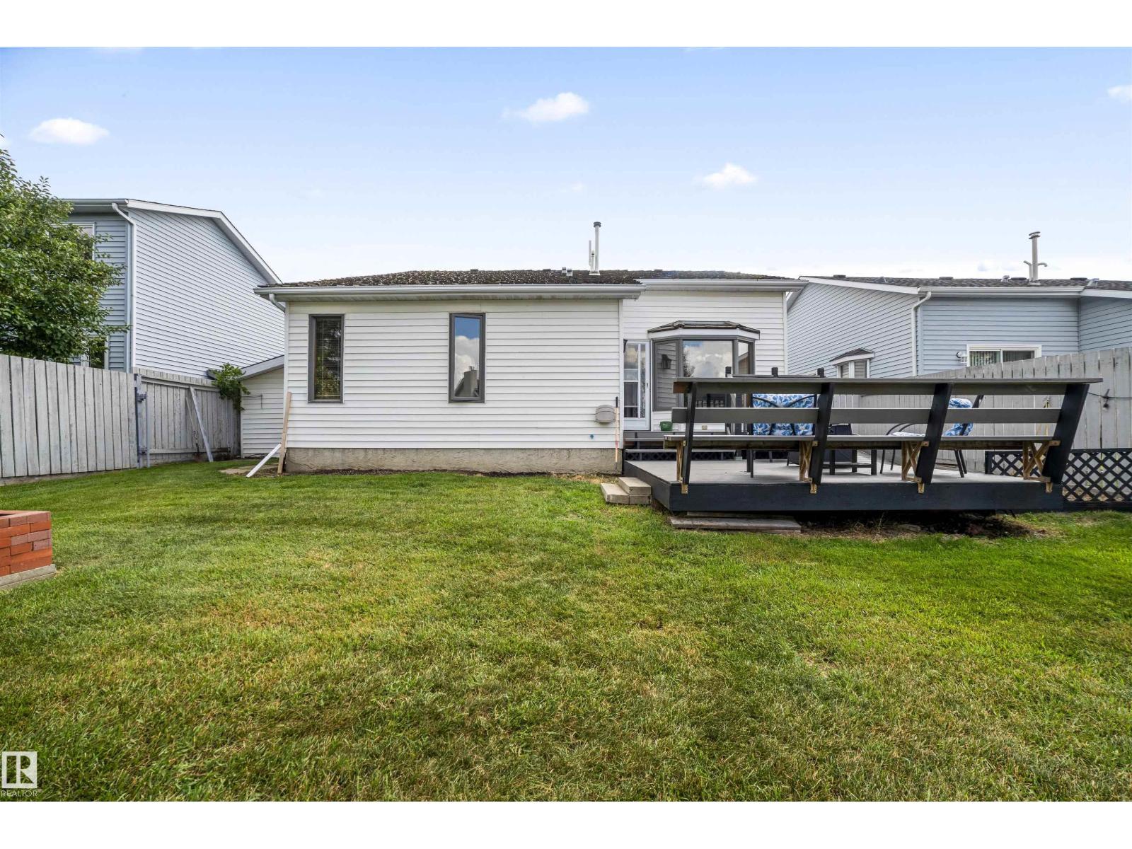 Photo 25 of 3308 42 A Av Nw, Edmonton AB