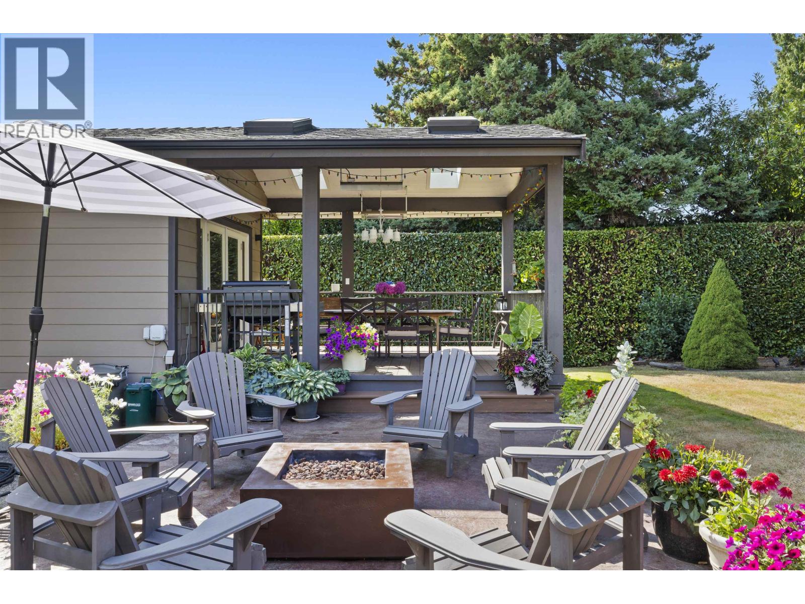 Photo 15 of 1175 Gordon Avenue, West Vancouver BC