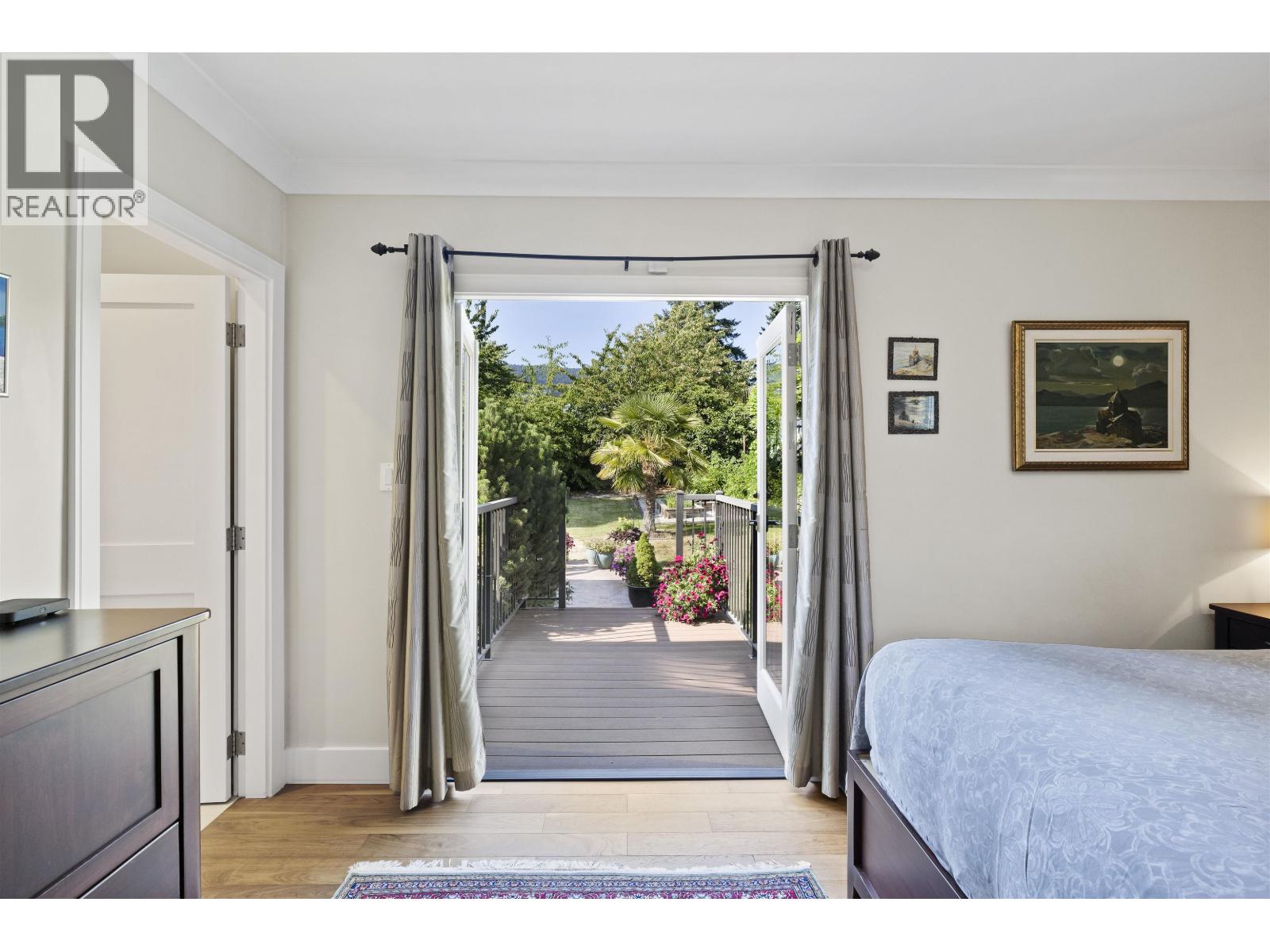 Photo 28 of 1175 Gordon Avenue, West Vancouver BC
