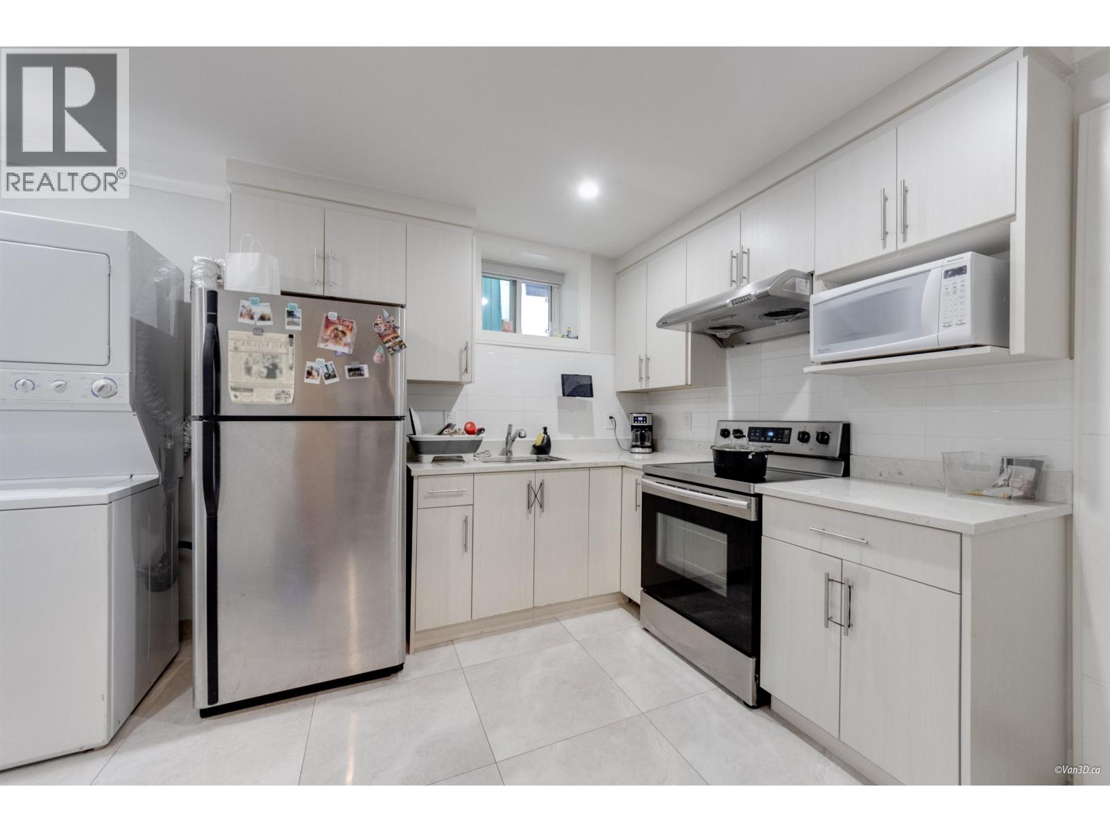 Photo 21 of 6913 Argyle Street, Vancouver BC