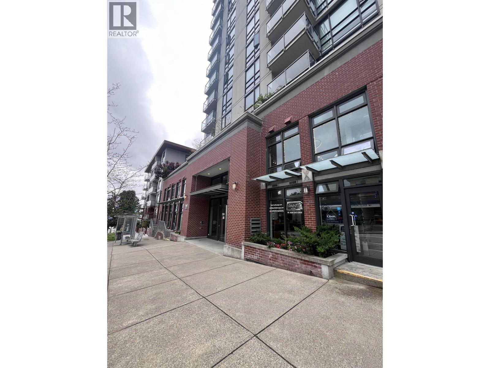 Photo 7 of 106 258 Sixth Street, New Westminster BC