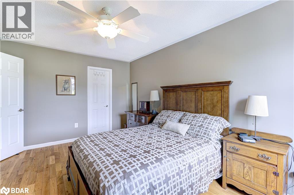 Photo 21 of 253 Wetenhall Landing, Milton ON
