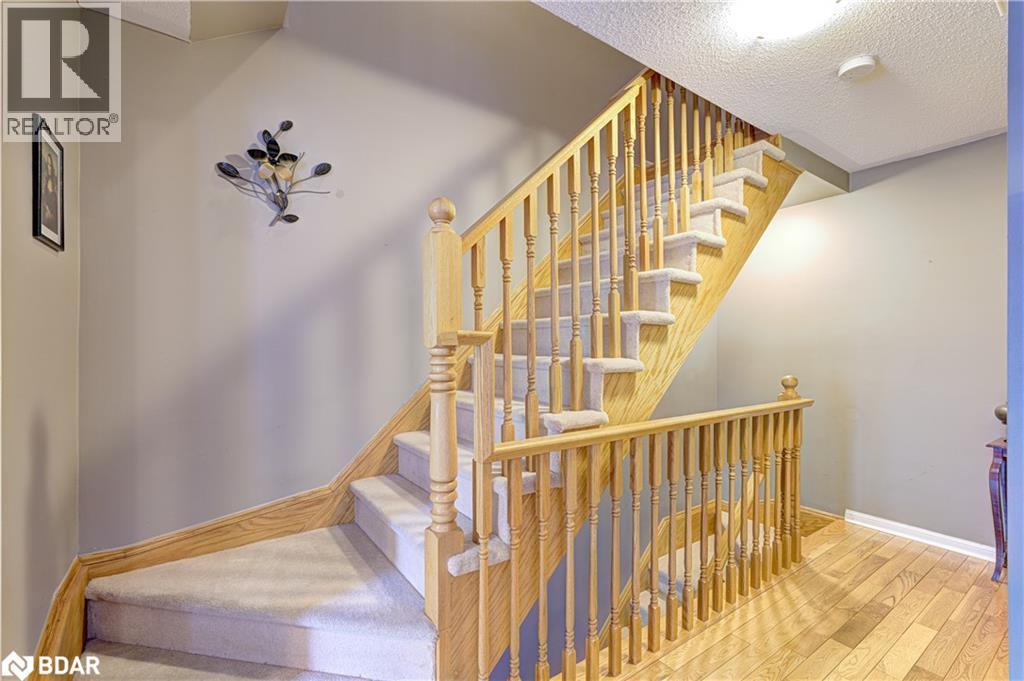 Photo 9 of 253 Wetenhall Landing, Milton ON