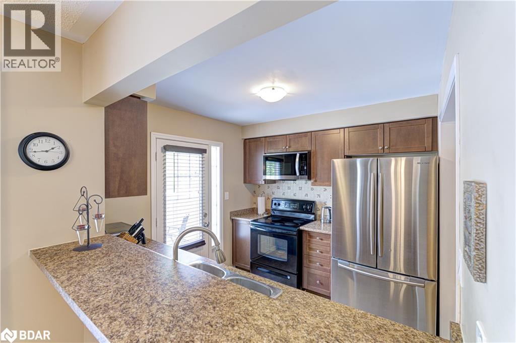 Photo 2 of 253 Wetenhall Landing, Milton ON