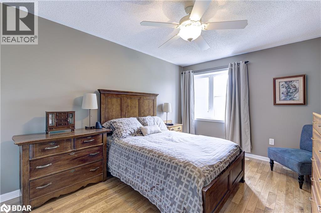 Photo 18 of 253 Wetenhall Landing, Milton ON