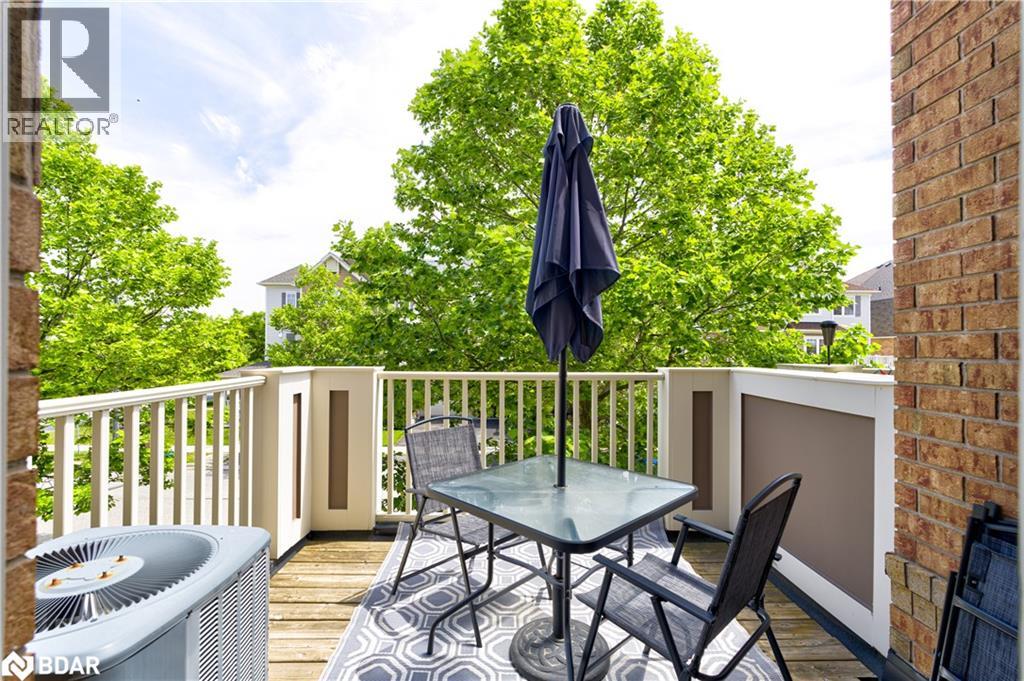 Photo 3 of 253 Wetenhall Landing, Milton ON