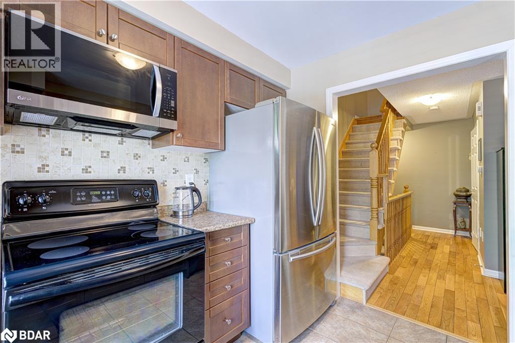 Photo 40 of 253 Wetenhall Landing, Milton ON