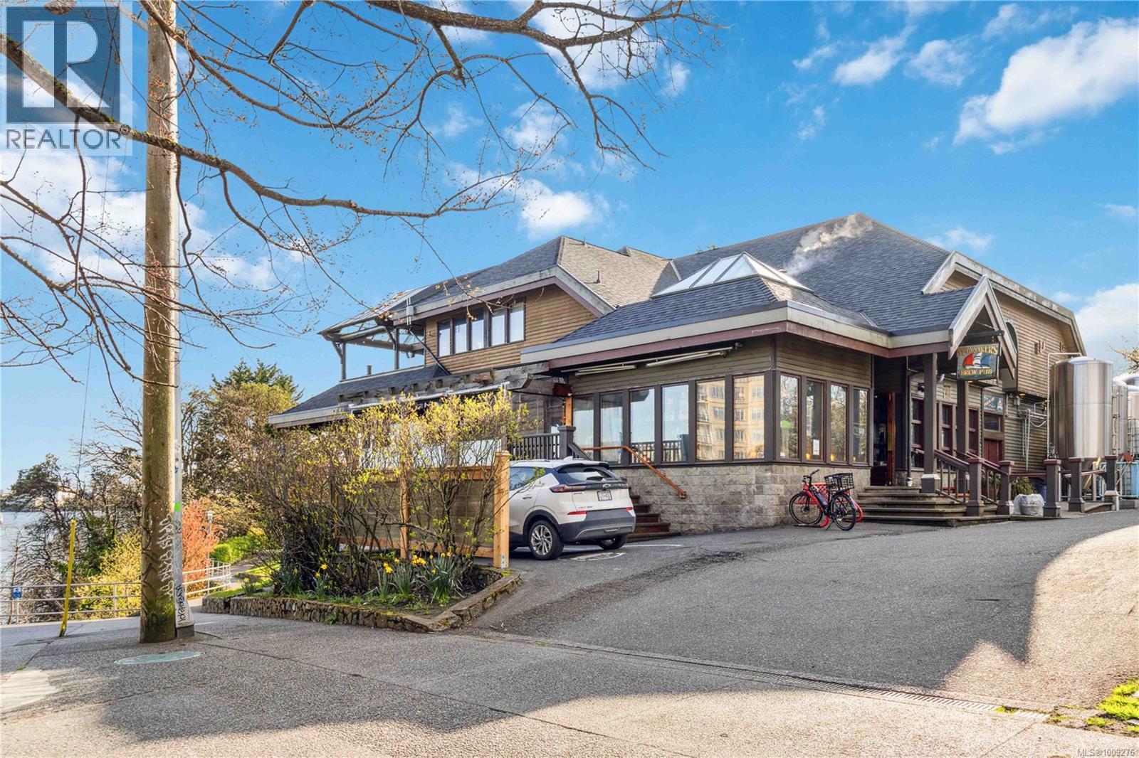 Photo 28 of 806 Old Esquimalt Rd, Esquimalt BC