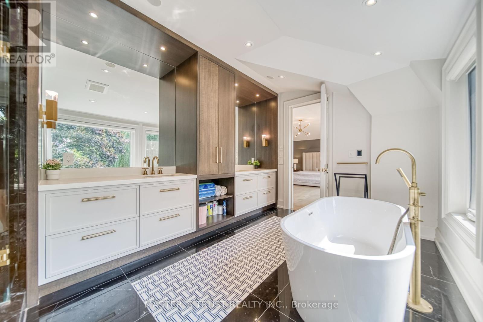 Photo 19 of 15 Ames Circle, Toronto ON