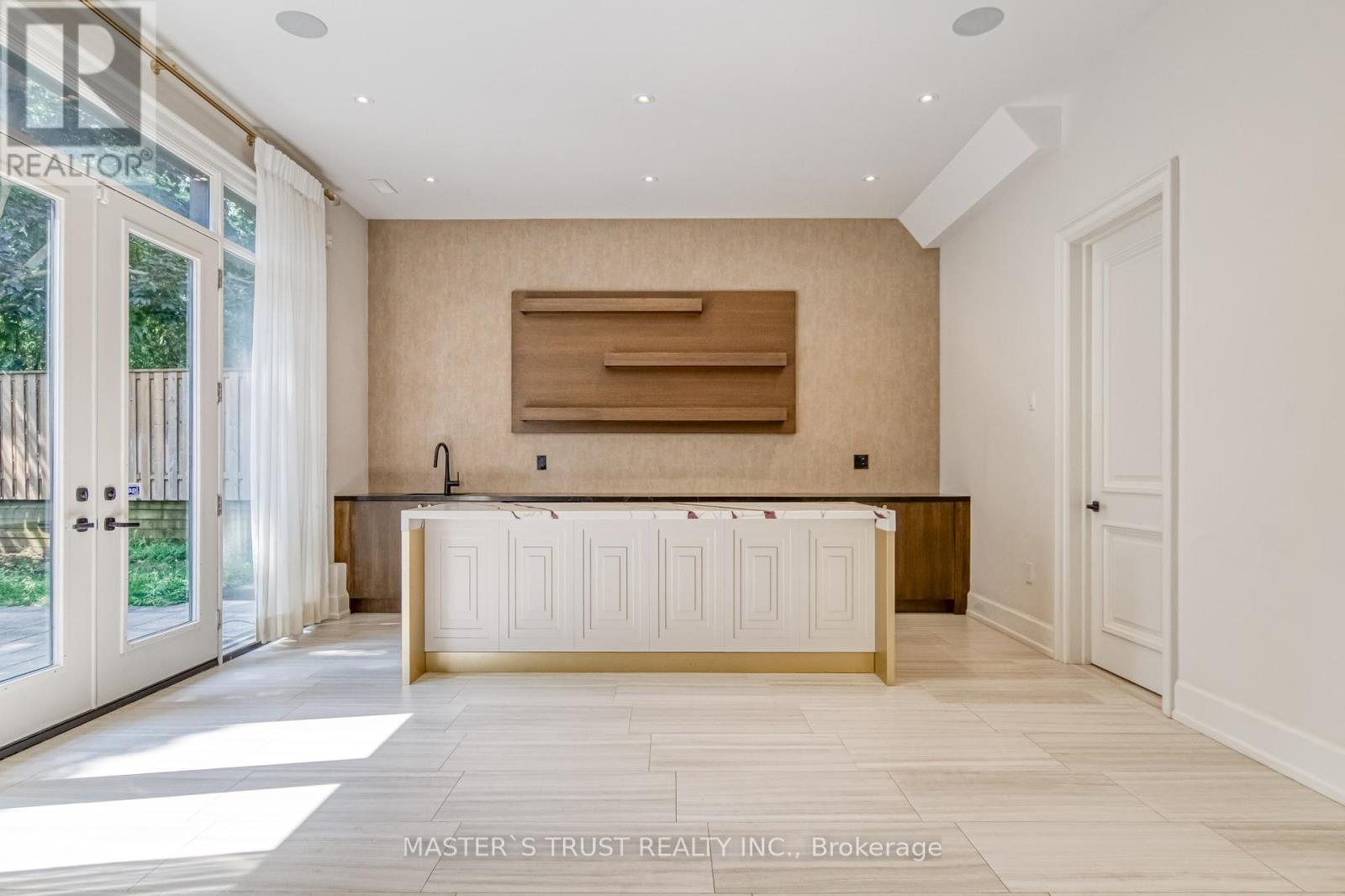 Photo 26 of 15 Ames Circle, Toronto ON
