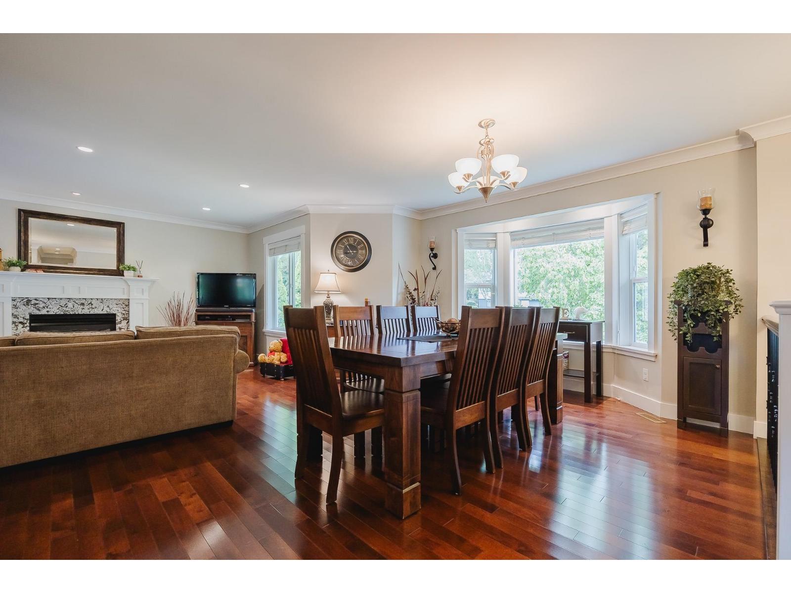 Photo 9 of 6347 183 Street, Surrey BC