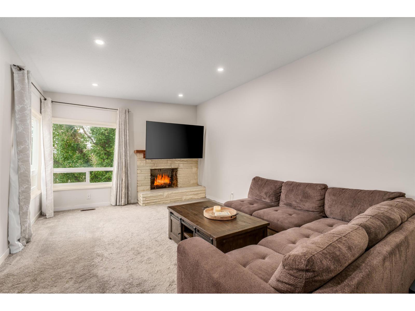 Photo 9 of 34777 Mt Blanchard Drive, Abbotsford BC