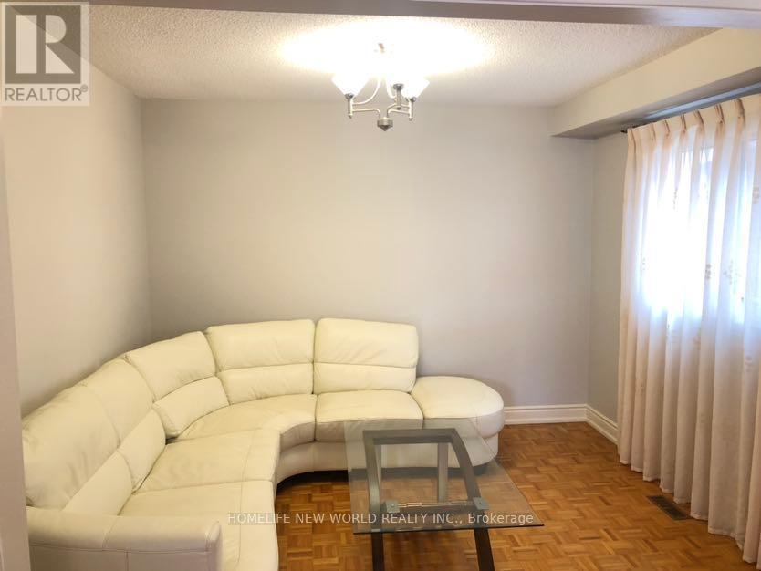 Photo 20 of 4471 Weeping Willow Drive, Mississauga ON