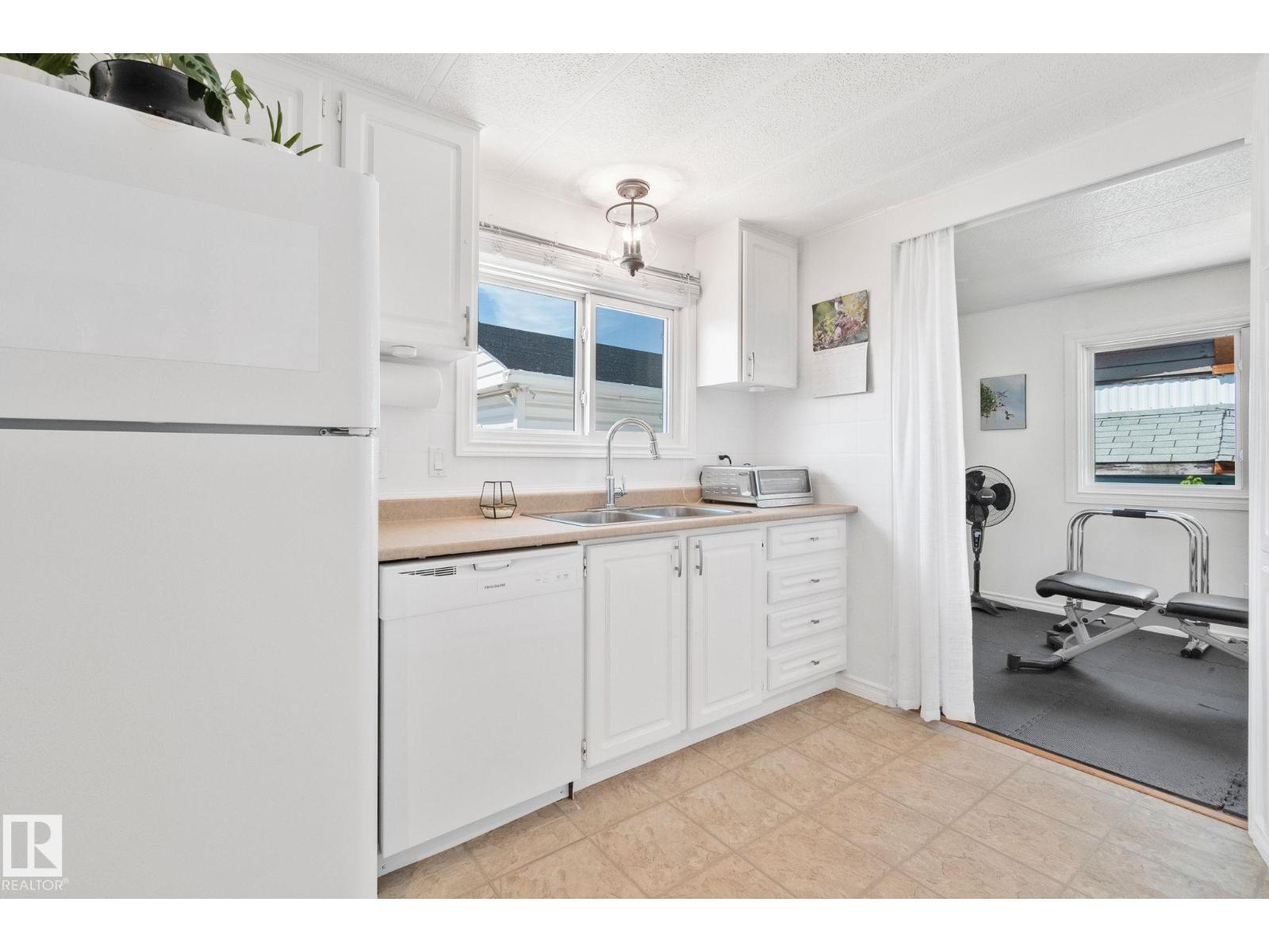 Photo 33 of 688 Evergreen Pa Nw Nw, Edmonton AB