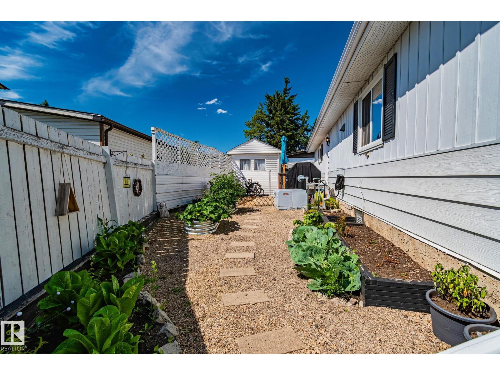 Photo 34 of 688 Evergreen Pa Nw Nw, Edmonton AB