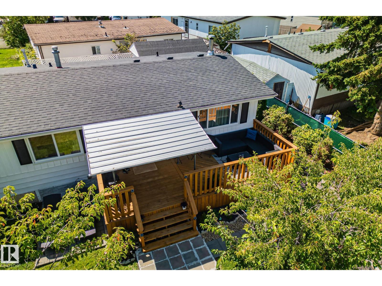 Photo 8 of 688 Evergreen Pa Nw Nw, Edmonton AB