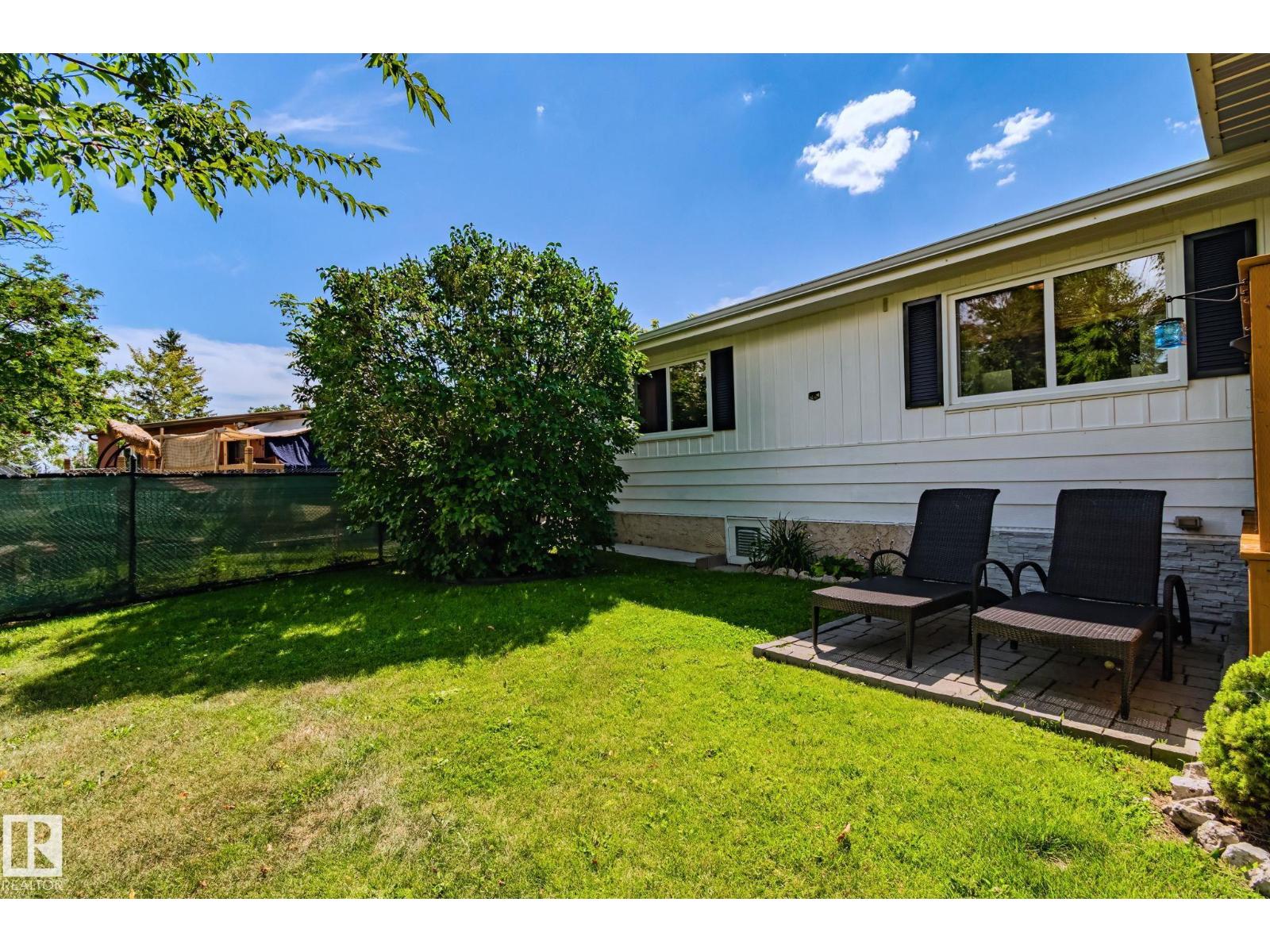 Photo 39 of 688 Evergreen Pa Nw Nw, Edmonton AB