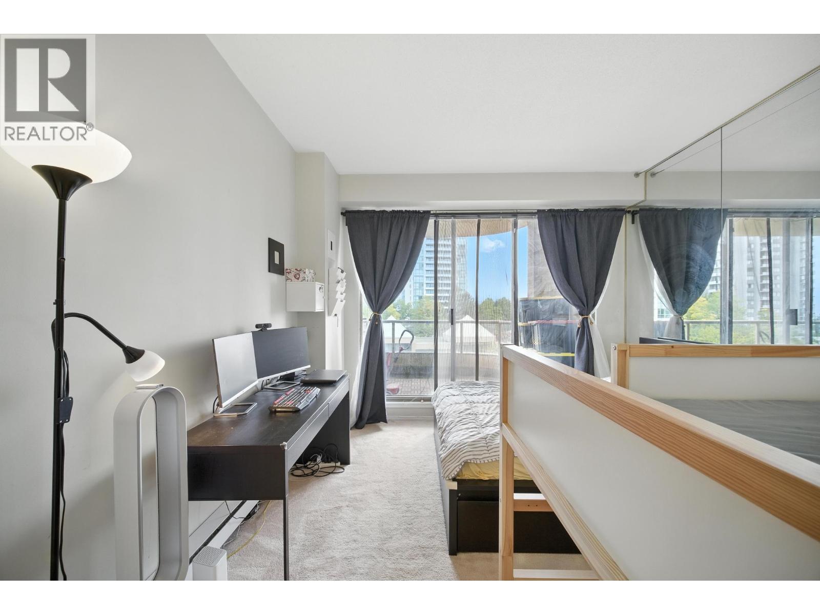 Photo 17 of 400 5967 Wilson Avenue, Burnaby BC