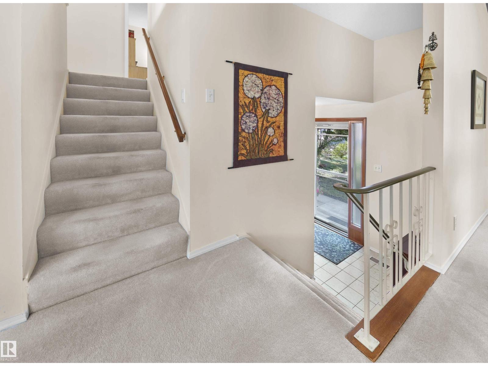 Photo 17 of 3523 113 B St Nw, Edmonton AB