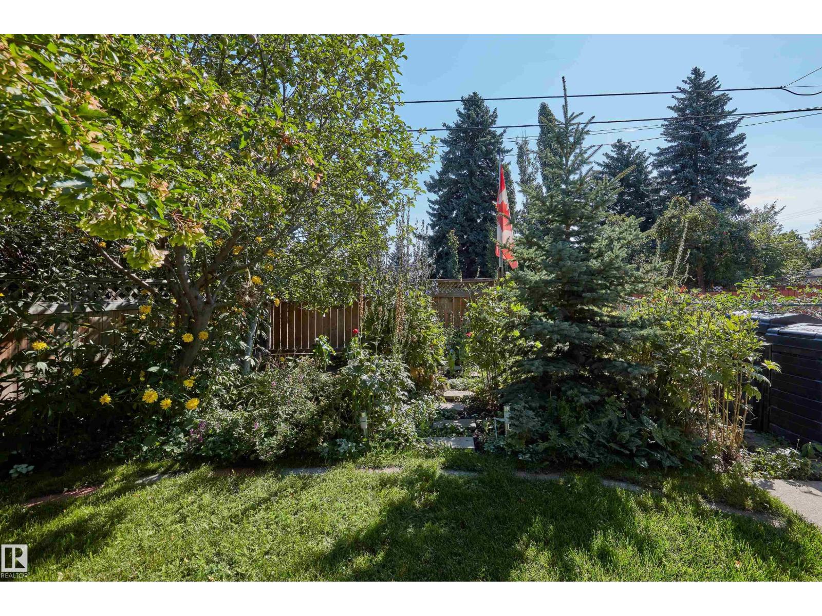 Photo 33 of 3523 113 B St Nw, Edmonton AB
