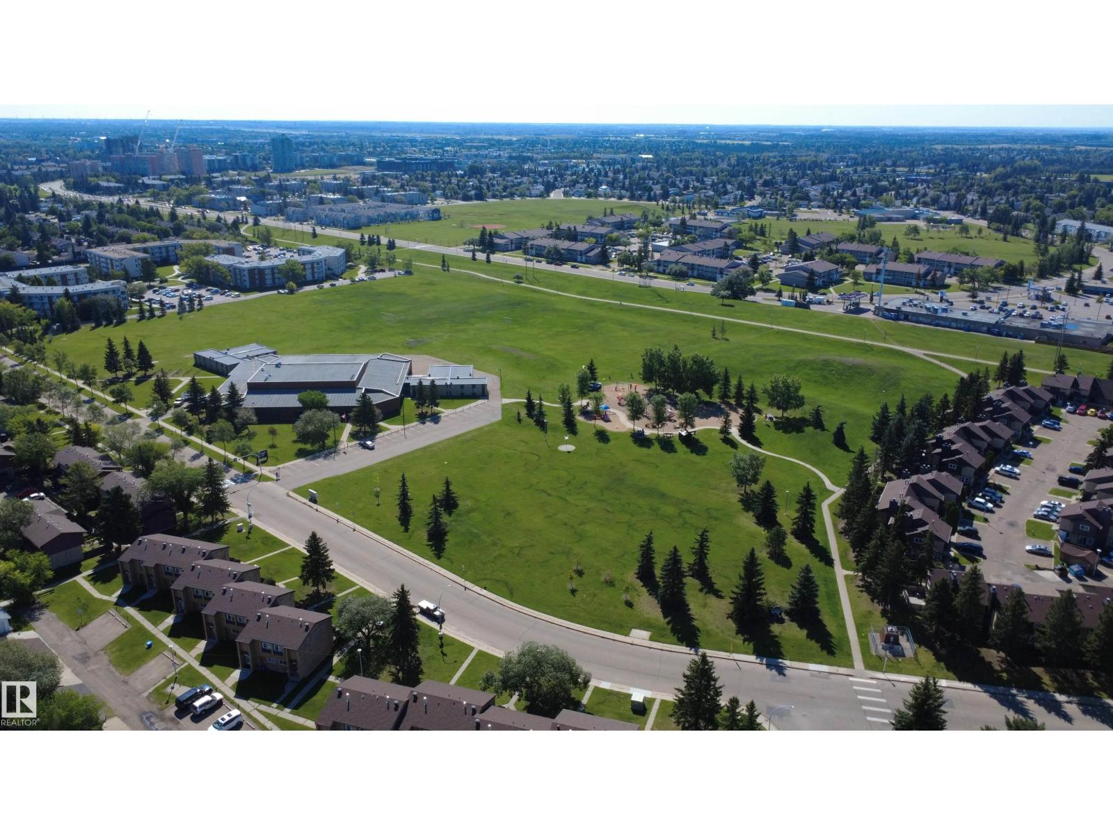 Photo 40 of 3523 113 B St Nw, Edmonton AB
