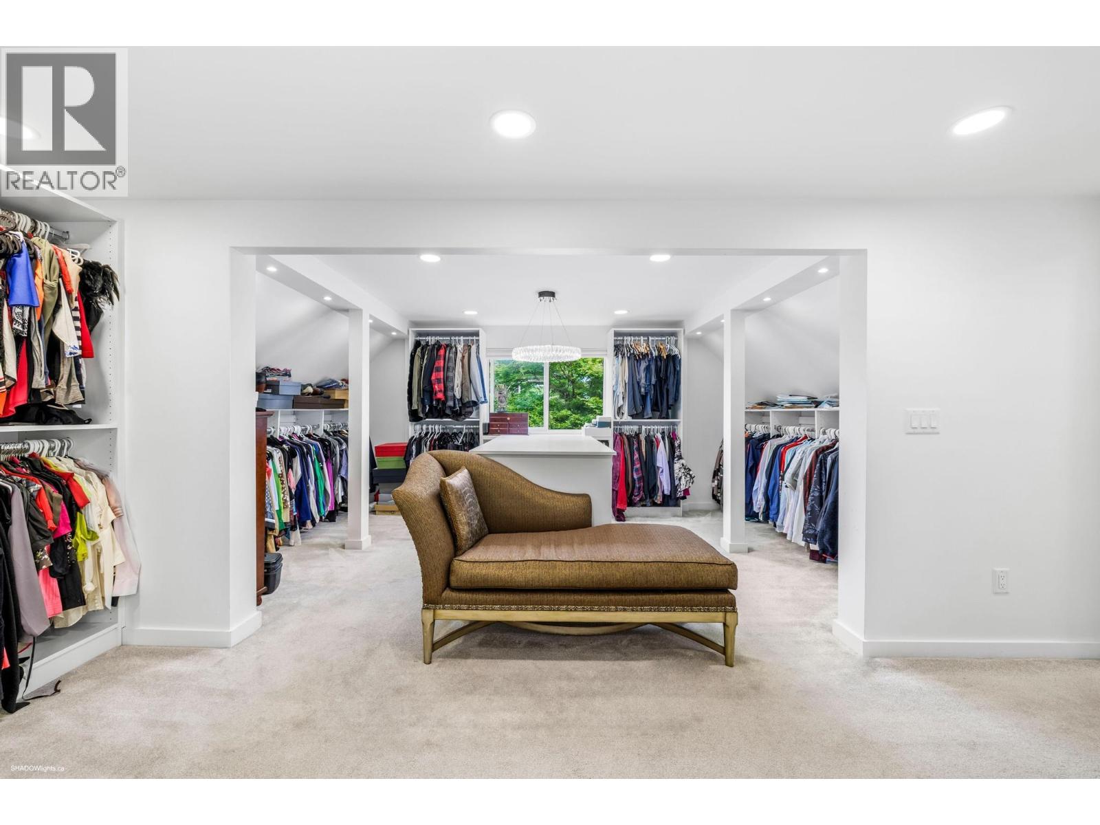 6471 GIBBONS DRIVE, Richmond