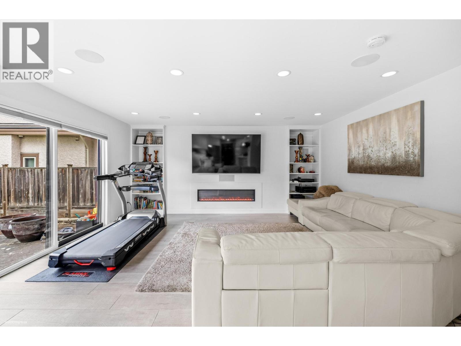 6471 GIBBONS DRIVE, Richmond